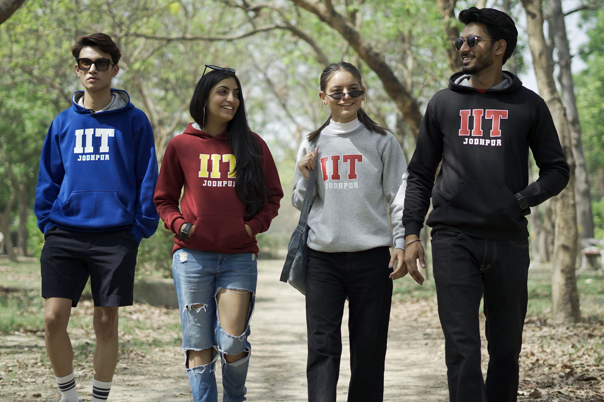 UniStreet – Personalised Hoodies and T-Shirts for School, College ...